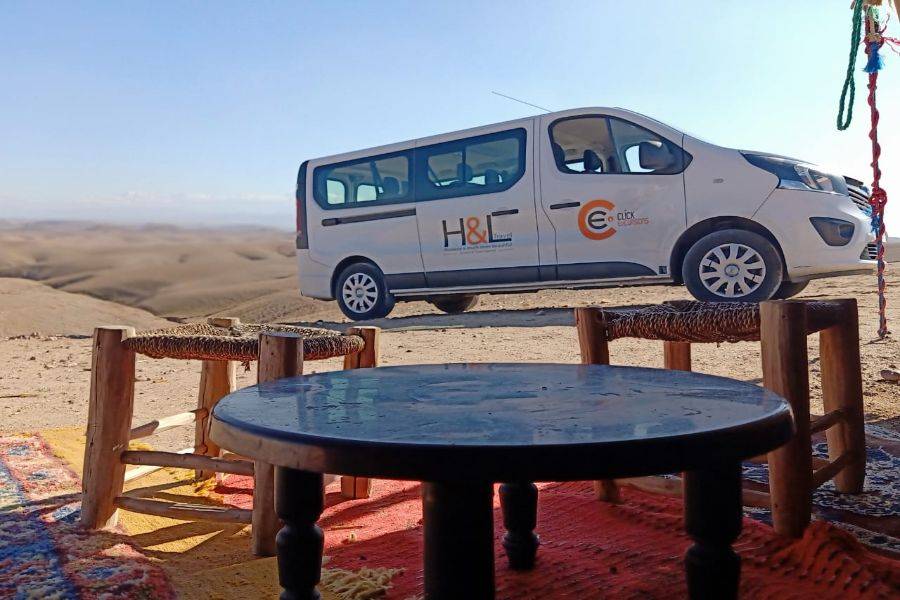 Quad, paseo en camello y cena en el desierto rocoso de Agafay