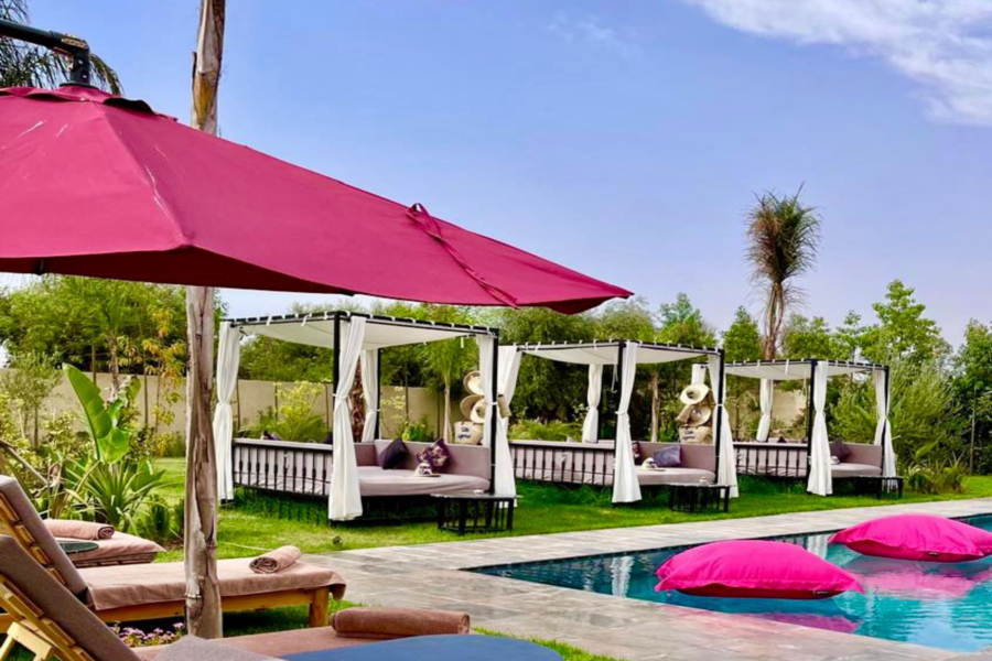 Pase de un día a Marrakech con piscina, almuerzo y transporte incluidos - Relájese