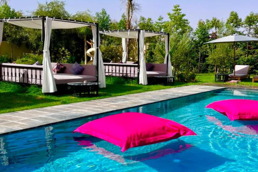 Pase de un día a Marrakech con piscina, almuerzo y transporte incluidos - Relájese