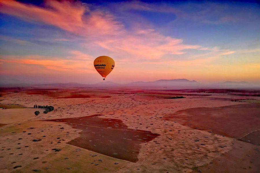 Aventura en globo aerostático al amanecer en Marrakech