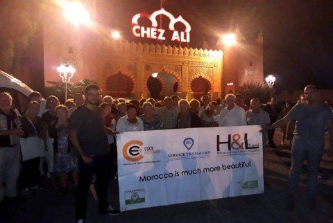 Deliciosa cena con el espectáculo histórico de fantasía y danza.