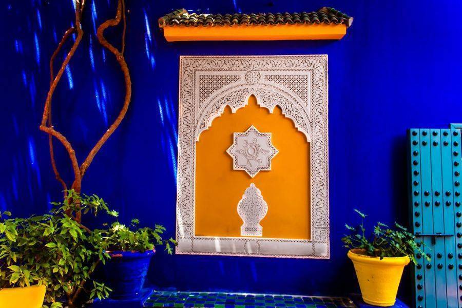 Un hermoso recorrido con carruaje de caballos y visita del jardín Majorelle