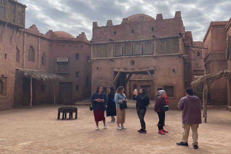 Excursión de un día a Ouarzazate y Kasbah Ait Ben Haddou 