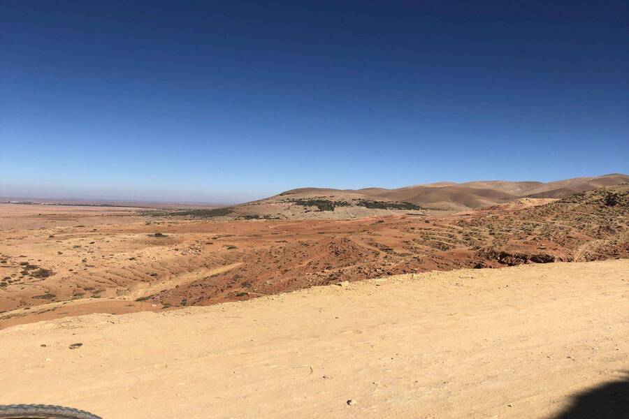 Tour en bicicleta a la montaña Atlas y al pueblo bereber desde Marrakech