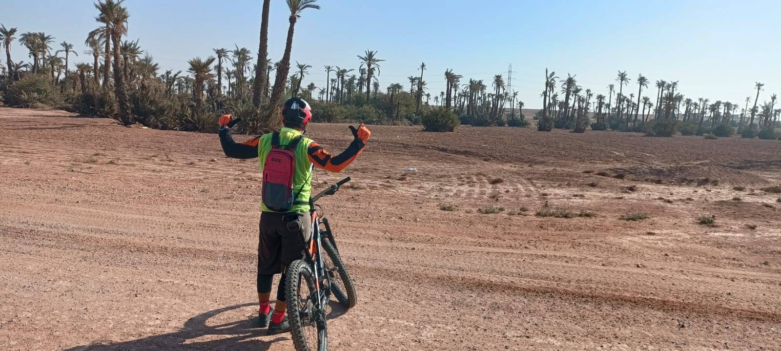 Tours en bicicleta en Palmeraie Marrakech medio día