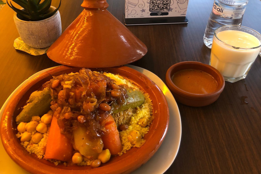Experiencia de almuerzo, restaurante marroquí Chouf L'Or con recogida