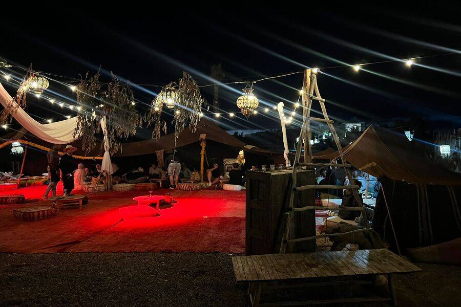 Excursiones en quad y show en vivo y cena en el desierto de Agafay
