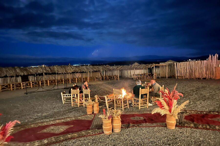 Excursiones en quad y show en vivo y cena en el desierto de Agafay