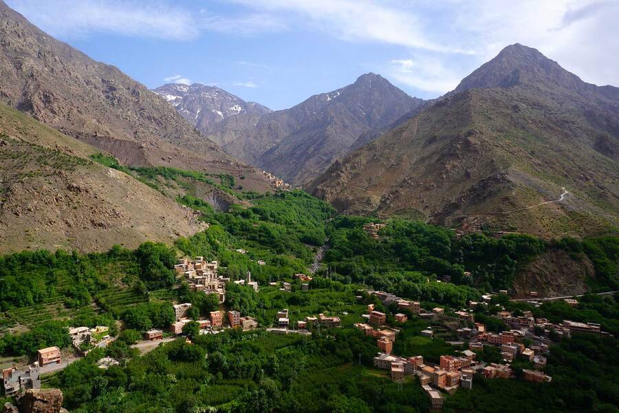 Montaña del Alto Atlas Imlil con paseo en camello y cena en el desierto de Agafay