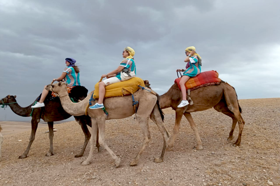 Montaña del Alto Atlas Imlil con paseo en camello y cena en el desierto de Agafay