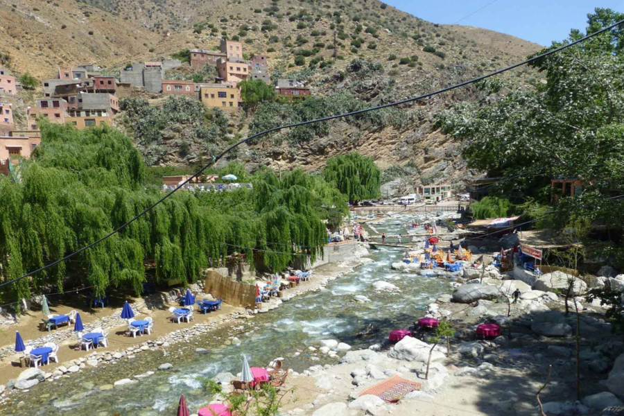 Excursión de un día al valle de Ourika y las montañas del Atlas