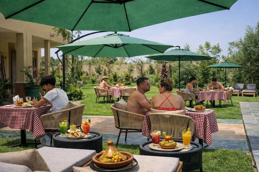Amanecer en globo en Marrakech, pase de día en piscina y almuerzo
